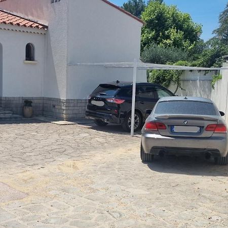 Studio Independant A La Villa Garlaban 3 Etoiles Жеменос Екстер'єр фото