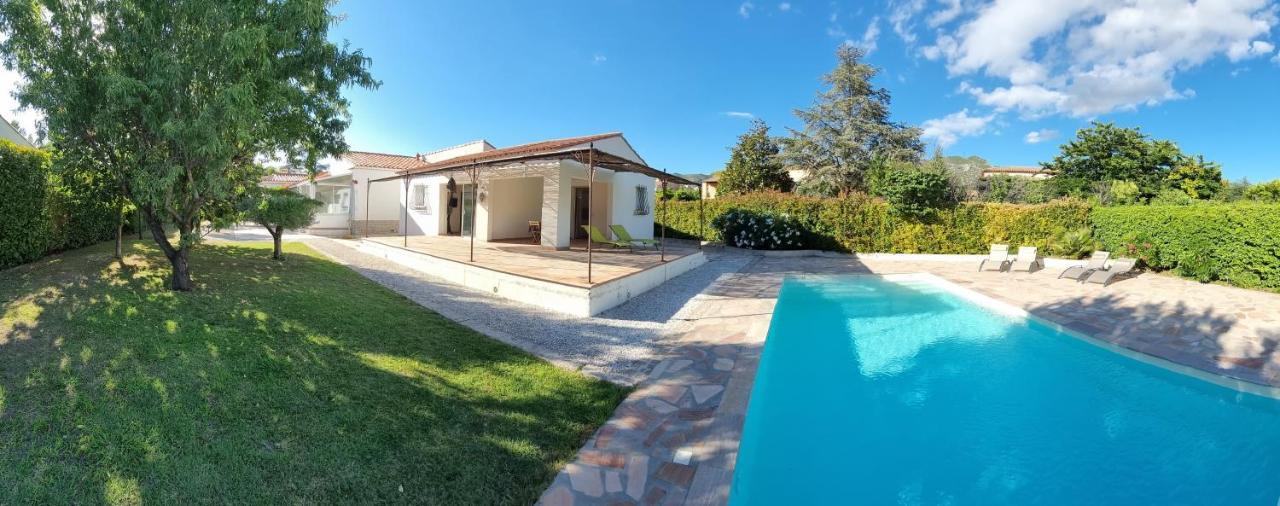 Studio Independant A La Villa Garlaban 3 Etoiles Жеменос Екстер'єр фото